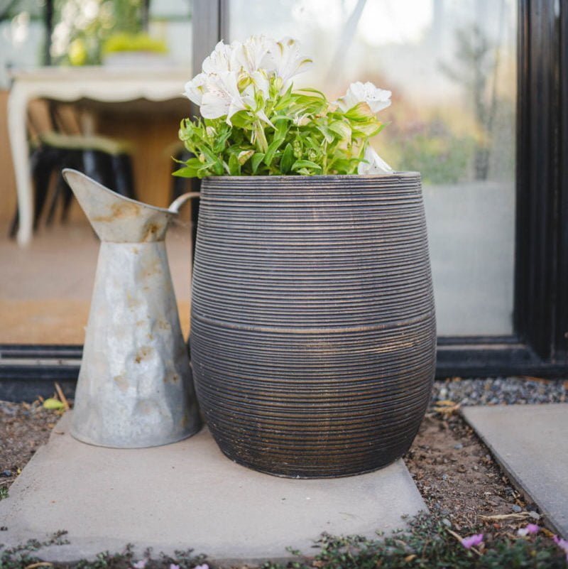 Macetero Amancay Dorado - tiendachagual