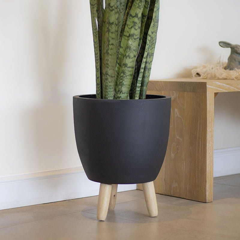 Macetero Michai negro - tiendachagual